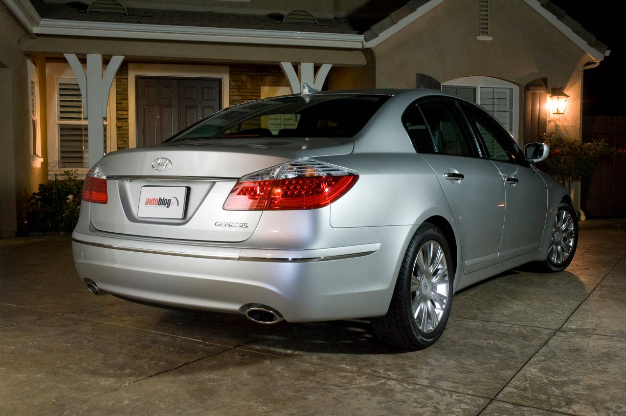 Review: 2009 Hyundai Genesis - Autoblog