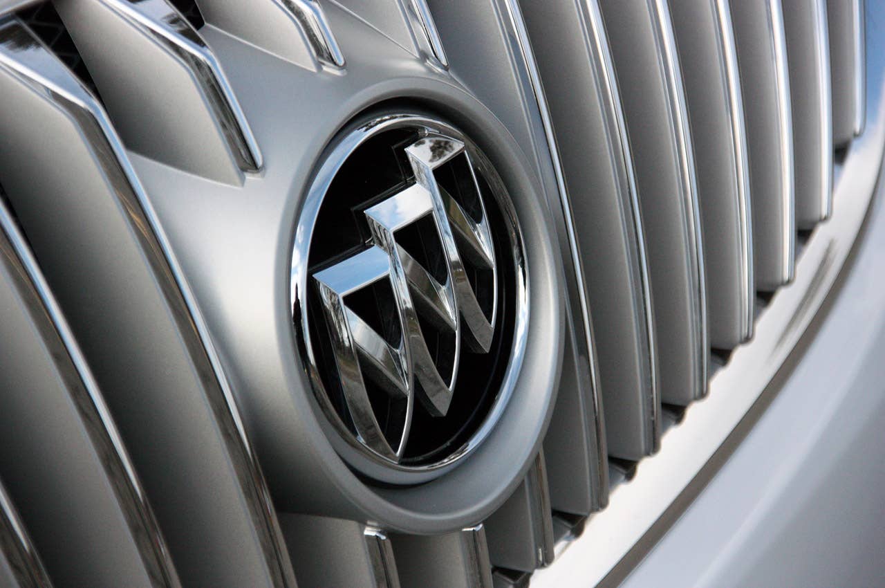 2012 Buick LaCrosse eAssist grille