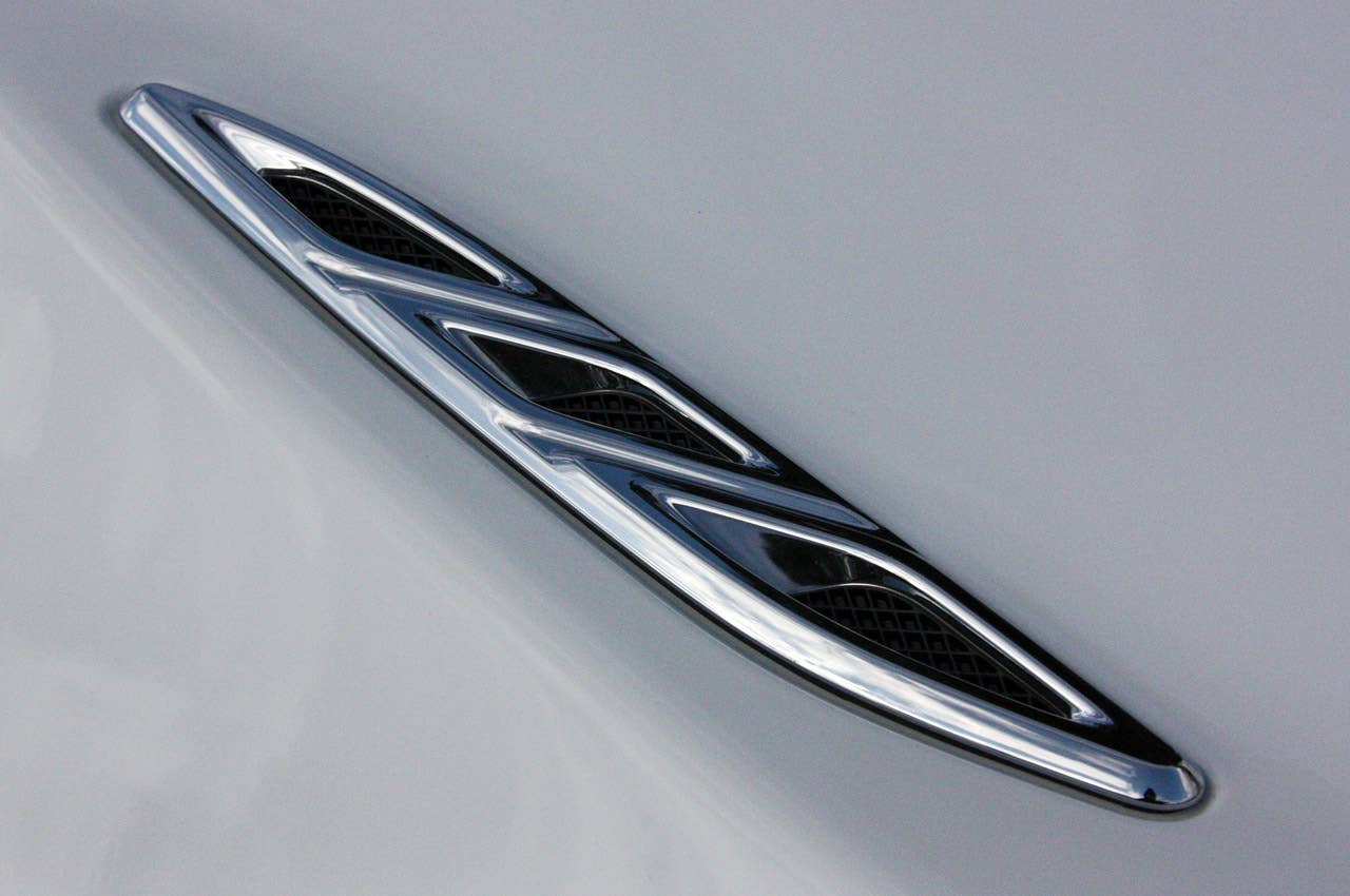 2012 Buick LaCrosse eAssist hood vent