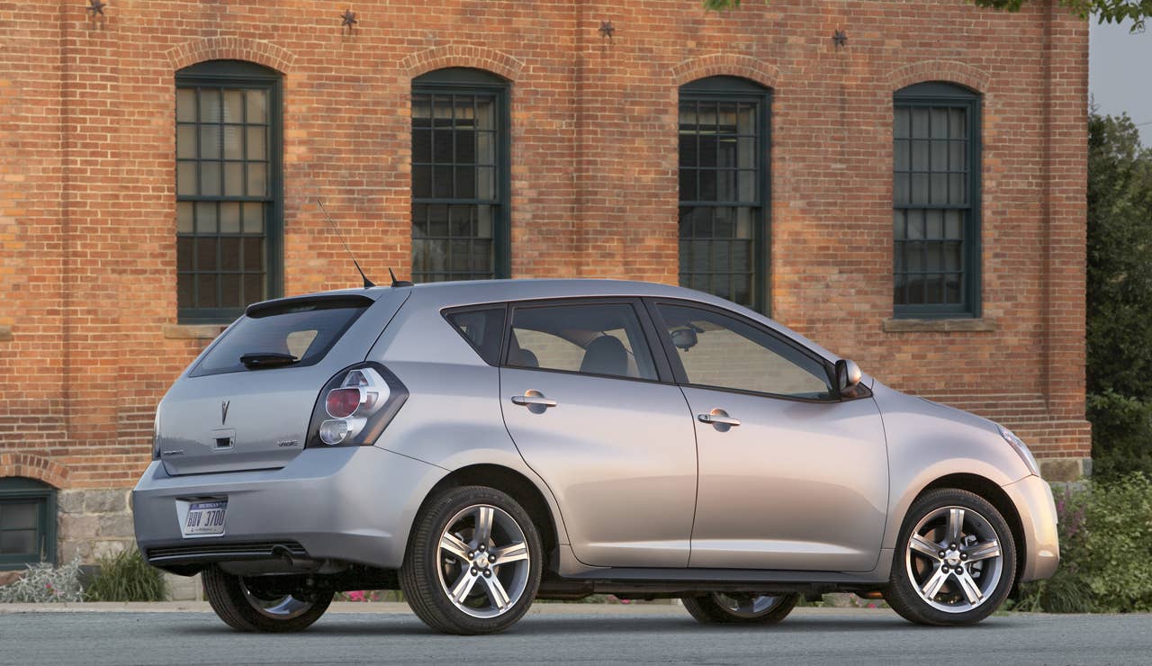 2010 Pontiac Vibe.  X10PN_VB009  (United States)