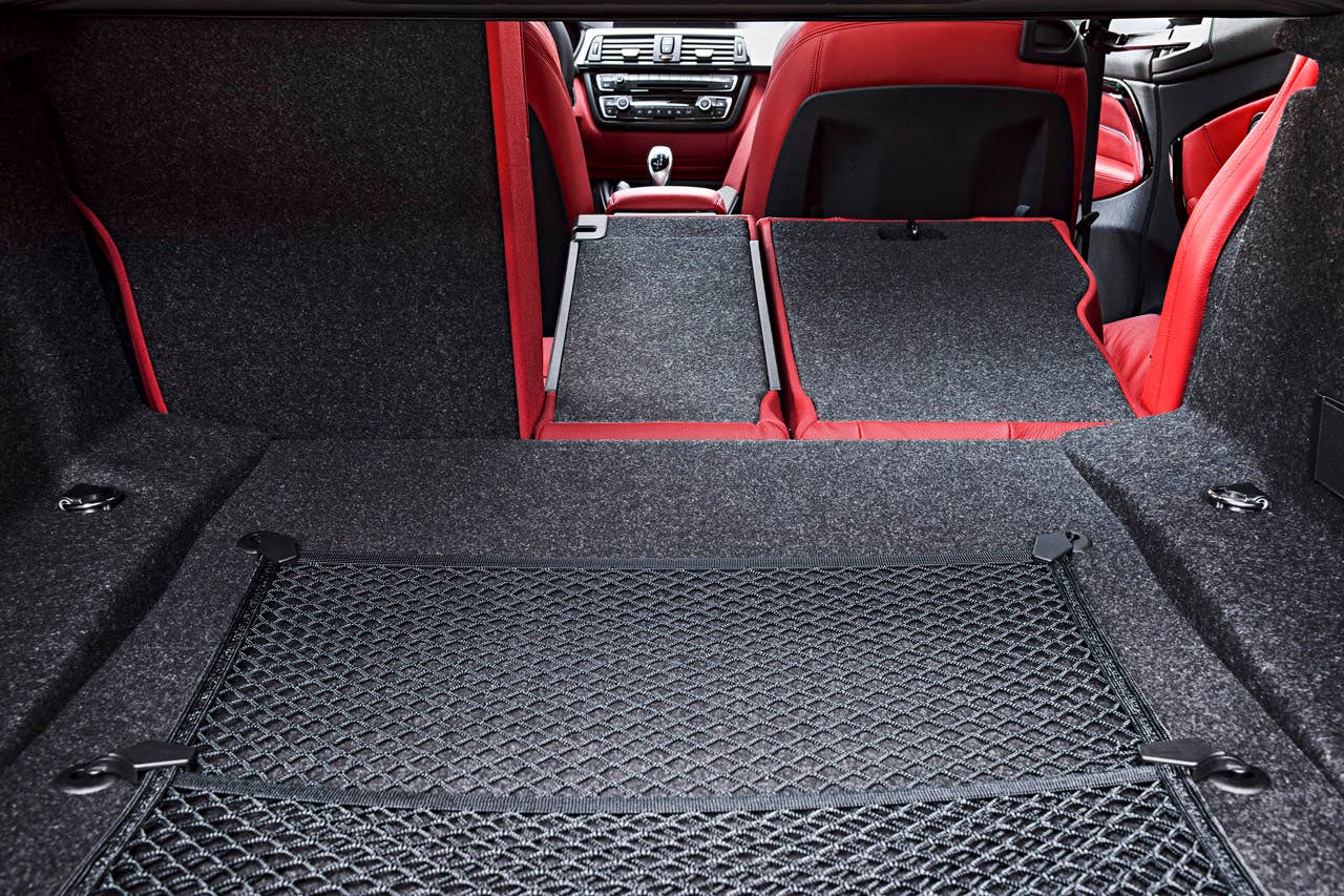 BMW 420d Coup Sport Line, Mineralgrau Metallic, 184PS, 380 Nm, Interieur: Leder Dakota Korallrot mit Akzentnaht Schwarz, Alu Lngsschliff fein, Akzentleiste Schwarz, hochglnzend