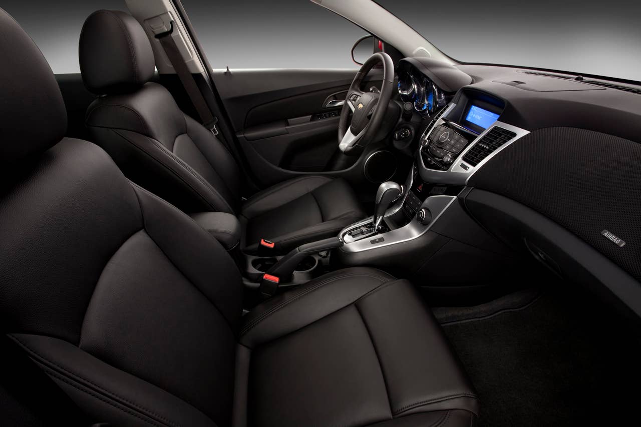 2011 Chevrolet Cruze RS. X11CH_CZ054 (03/29/2010)
