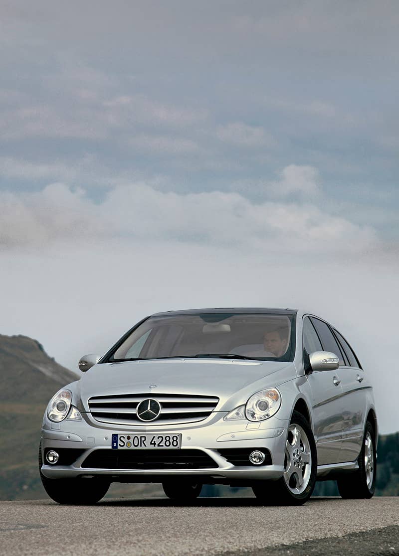 Mercedes-Benz reveals updated R-Class with more features - Autoblog