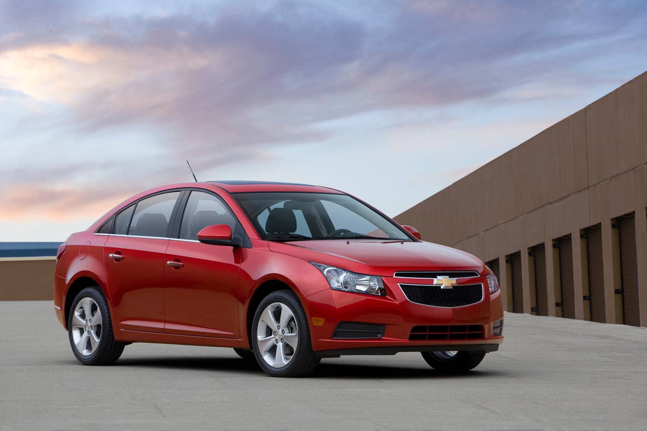 2011 Chevrolet Cruze. X11CH_CZ007
