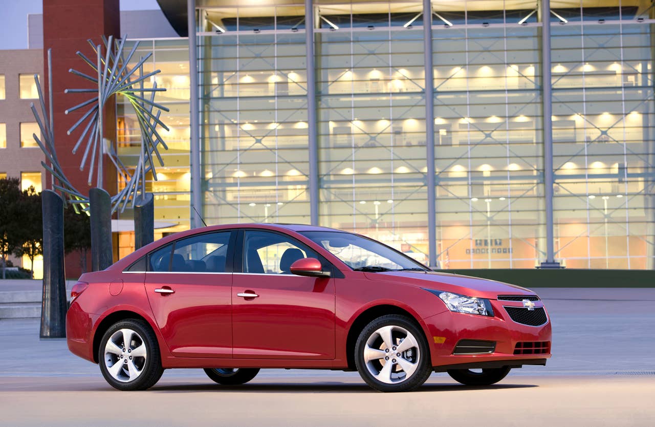 2011 Chevrolet Cruze. X11CH_CZ019