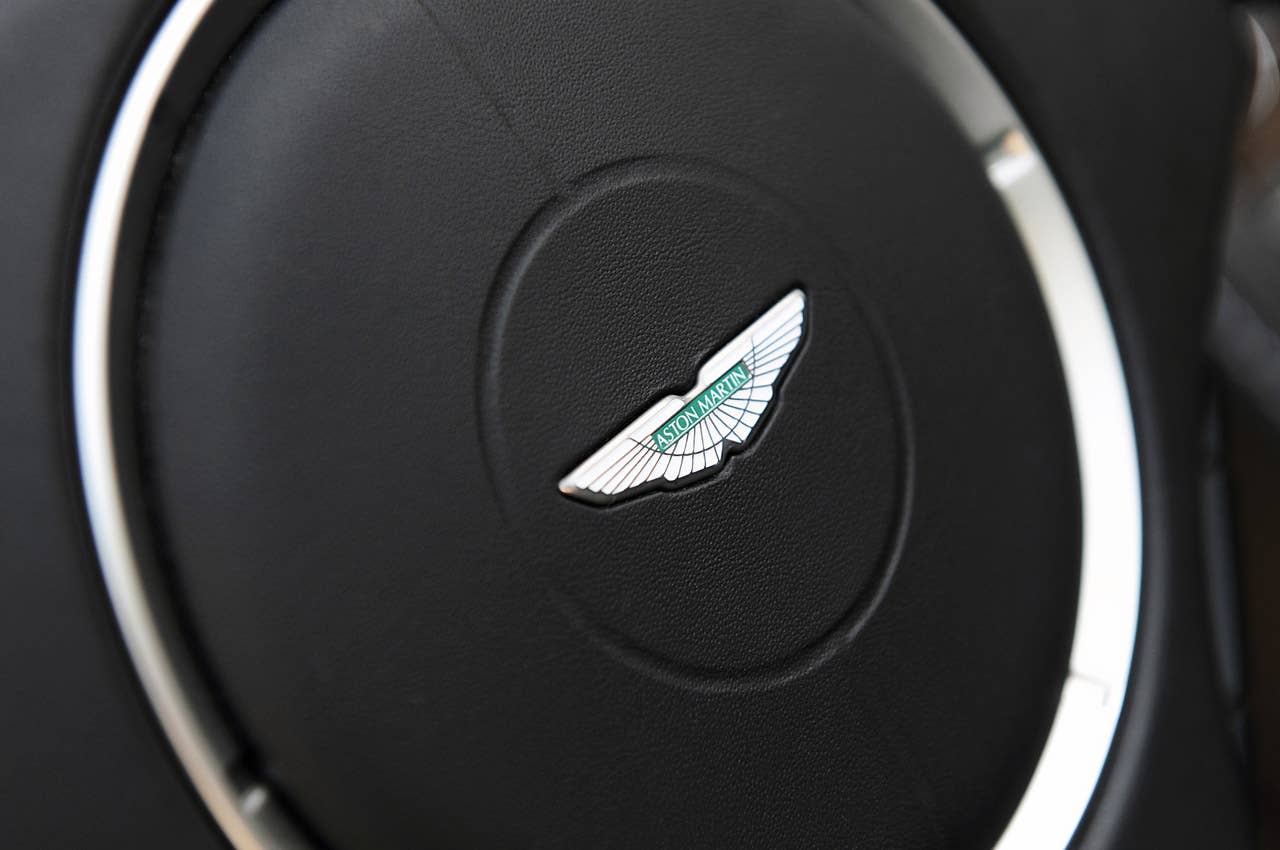 2013 Aston Martin V8 Vantage Roadster steering wheel detail