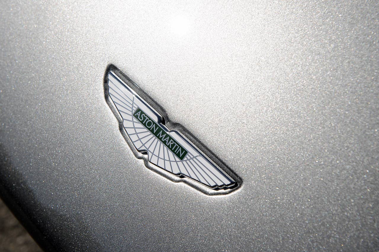 2013 Aston Martin V8 Vantage Roadster logo