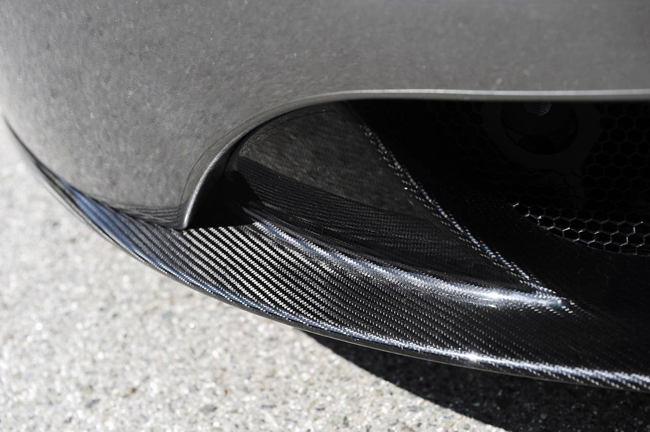 2013 Aston Martin V8 Vantage Roadster front splitter