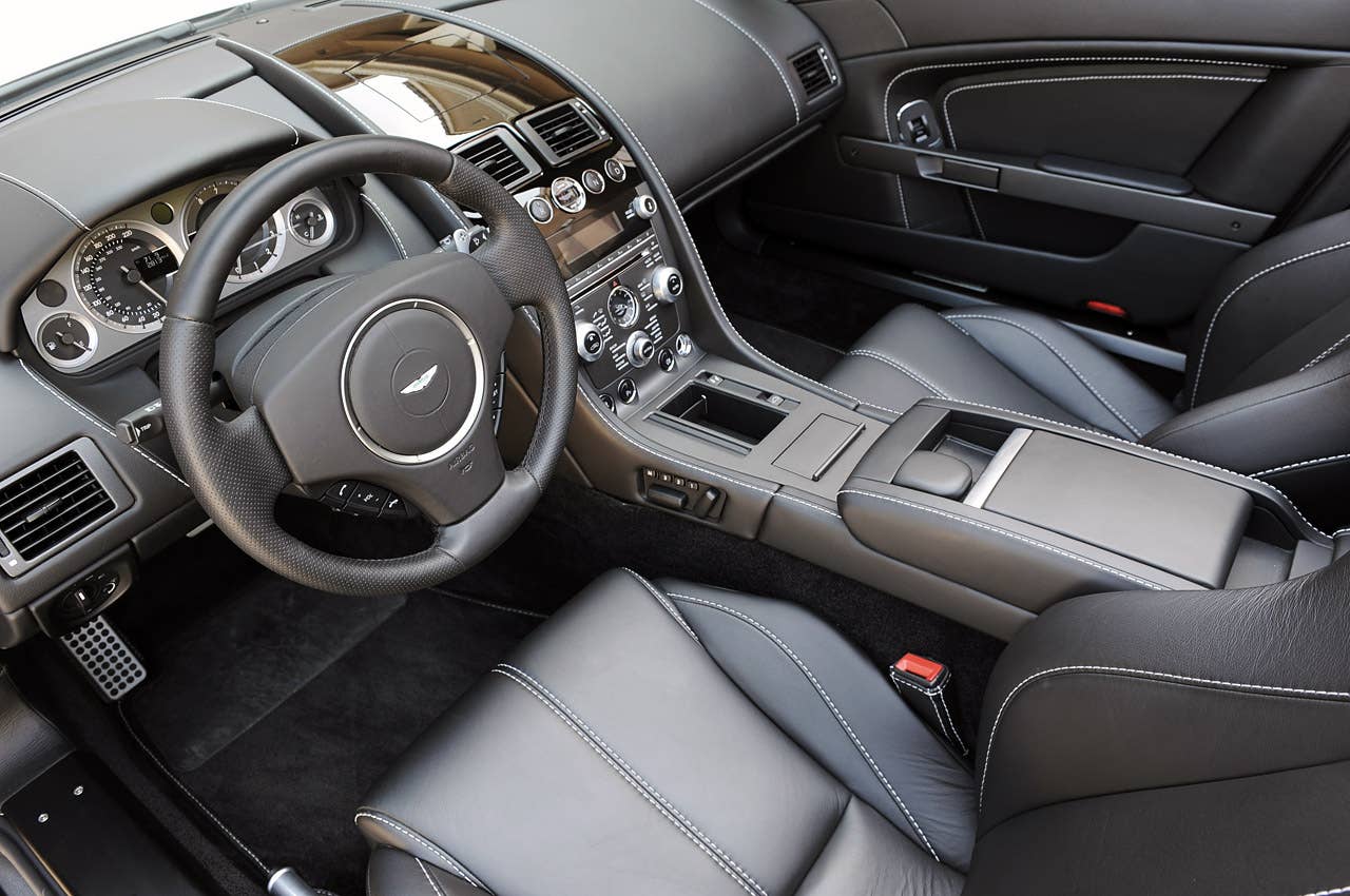 2013 Aston Martin V8 Vantage Roadster interior
