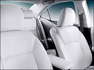 On the 20th anniversary of the unveiling of the original Lexus LS400 in Detroit, Toyota's premium brand debuted the world's first dedicated luxury hybrid.Read more about the Lexus HS 250h at Autoblog.