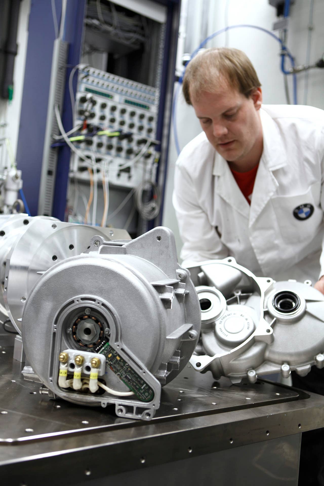 BMW Group Development Electric Drivetrain: Electric Motor and Gearbox (06/2010)