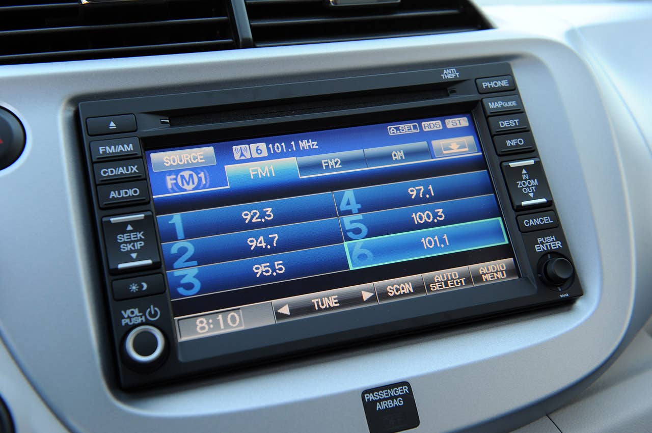 2013 Honda Fit EV audio system display
