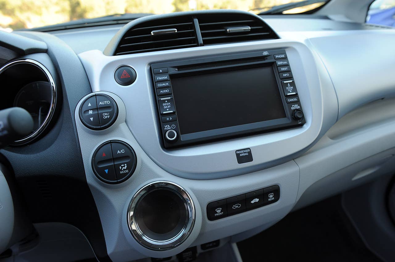 2013 Honda Fit EV instrument panel