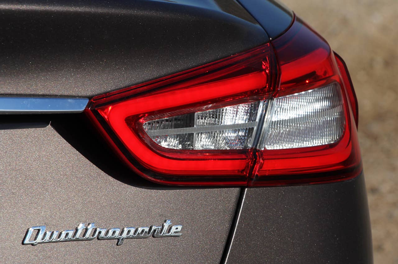 2014 Maserati Quattroporte taillight