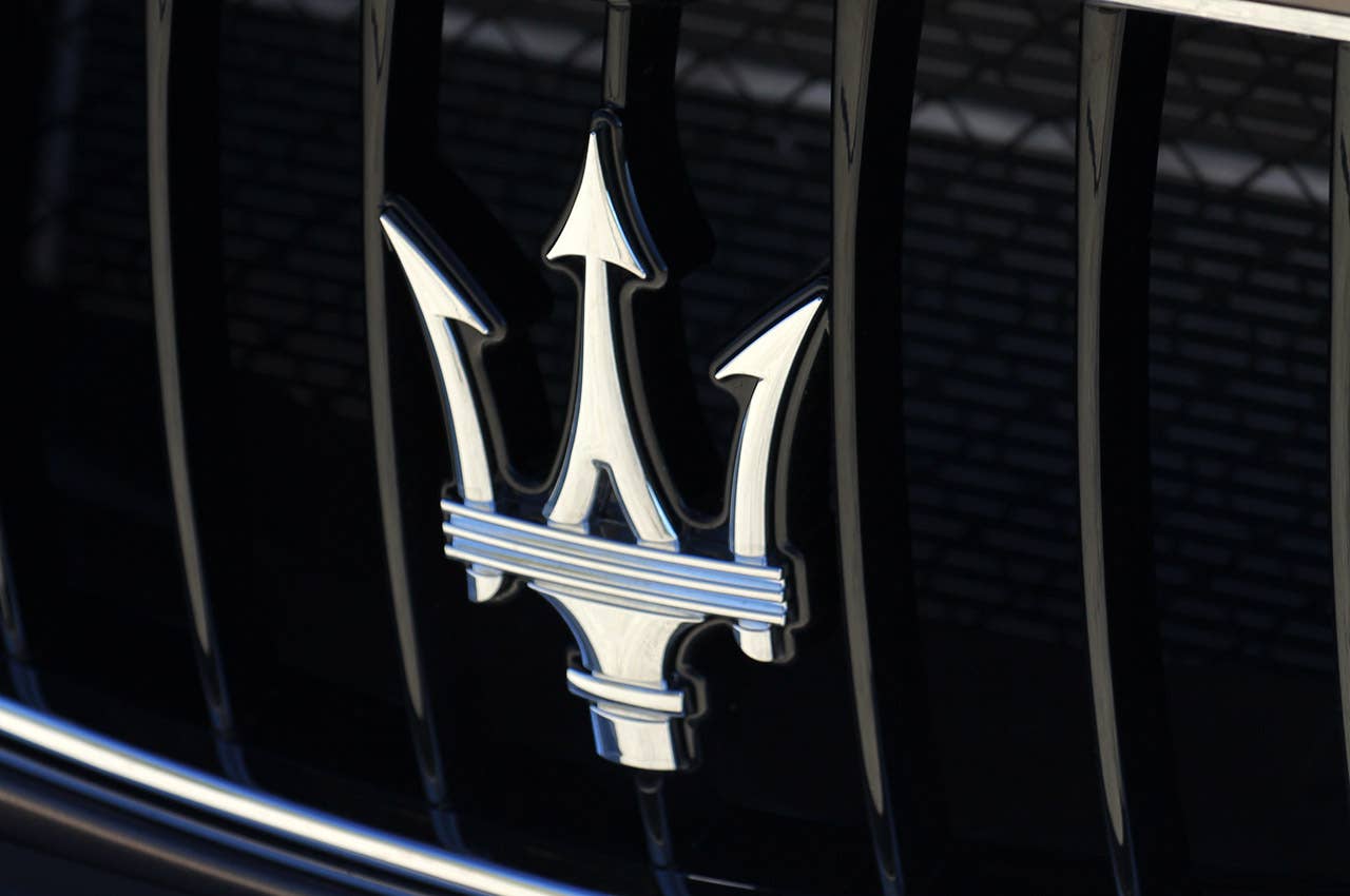 2014 Maserati Quattroporte logo