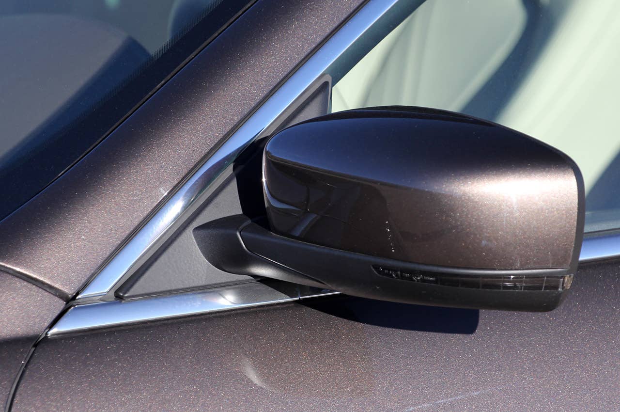 2014 Maserati Quattroporte side mirror