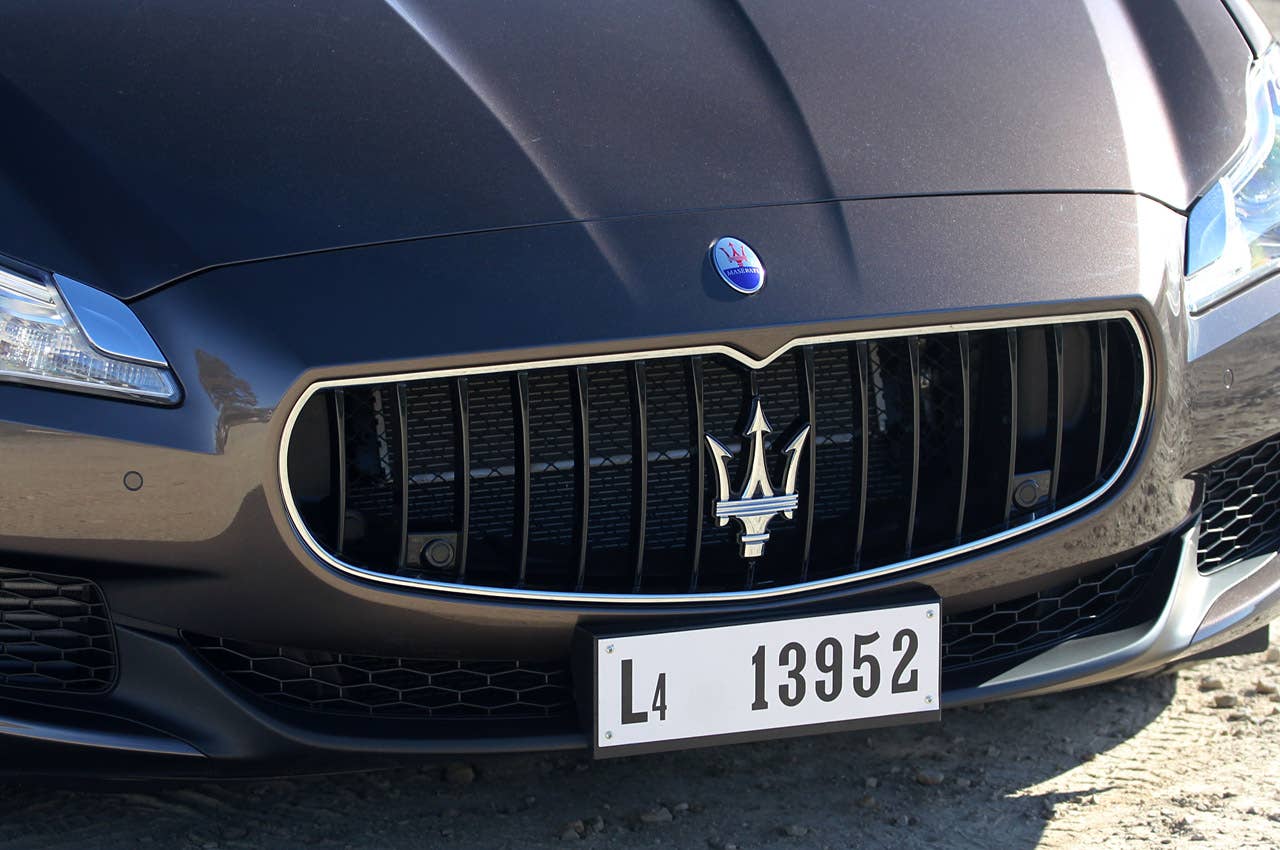 2014 Maserati Quattroporte grille
