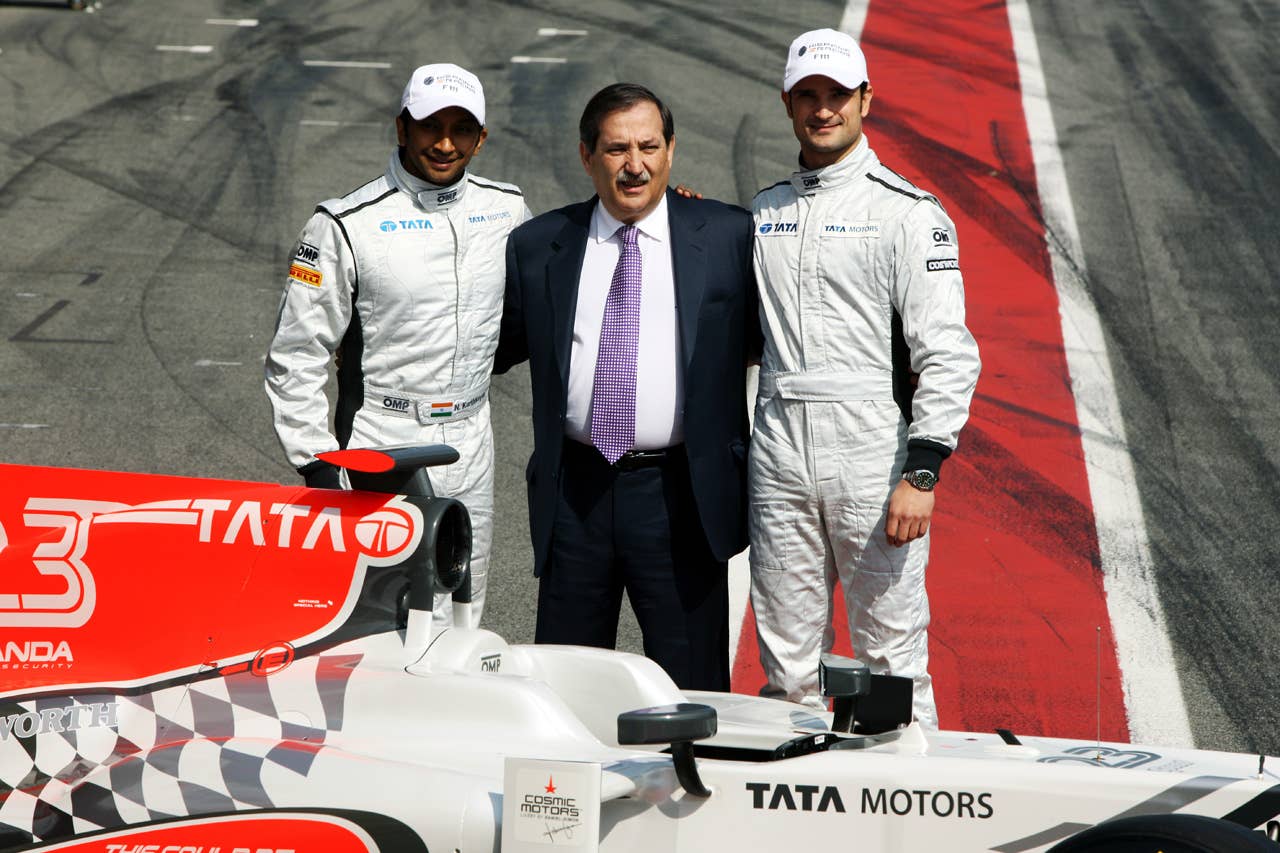 (L to R): Narain Karthikeyan (IND) Hispania Racing F1 Team (HRT), Jose Ramon Carabante (ESP) Hispania Racing F1 Team (HRT) Team Owner, and Colin Kolles (GER) Hispania Racing F1 Team (HRT) Team Principal. Formula One Testing, Day 4, Barcelona, Spain, Friday 11 March 2011.