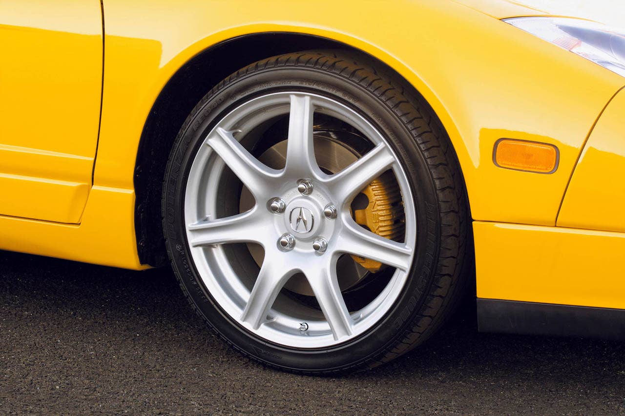 2005 Acura NSX.