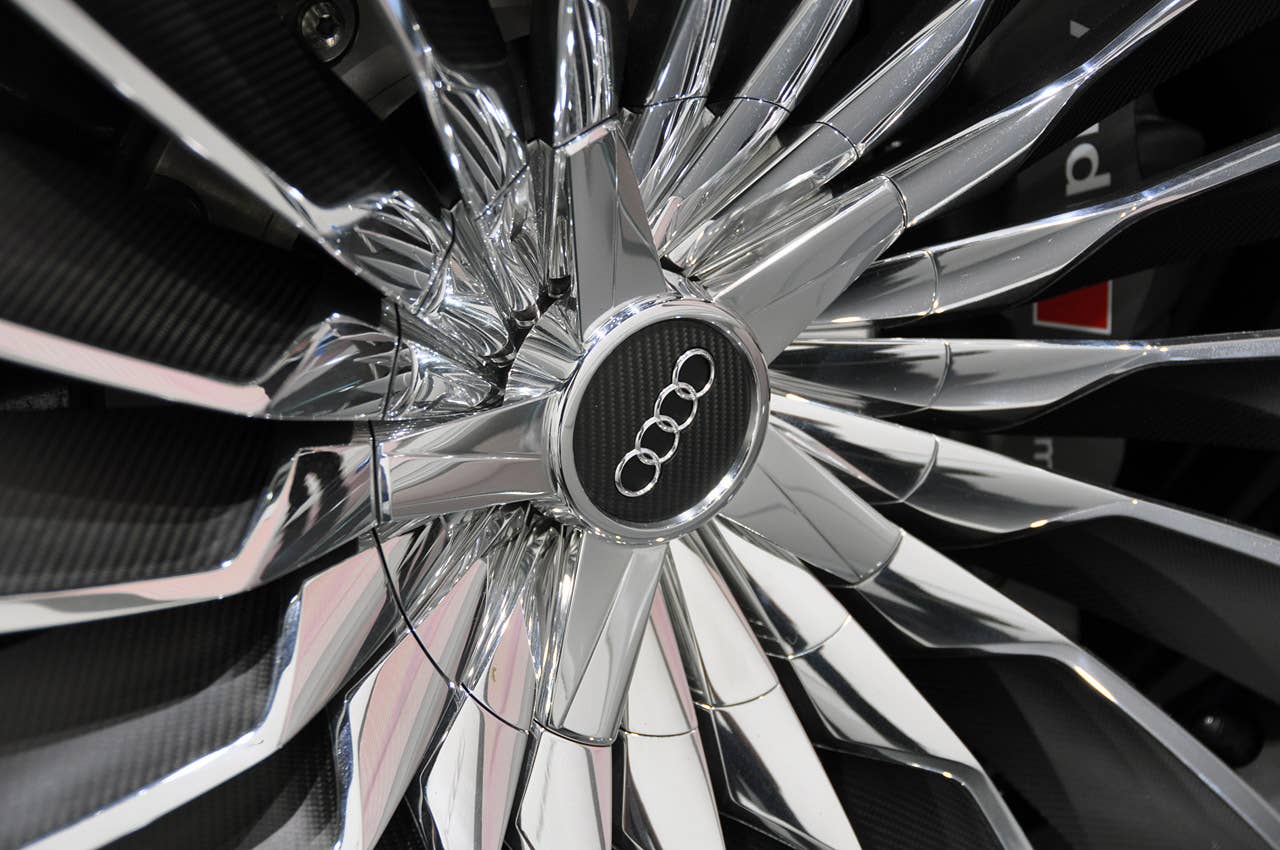 Paris 2010: Audi e-tron Spyder Concept