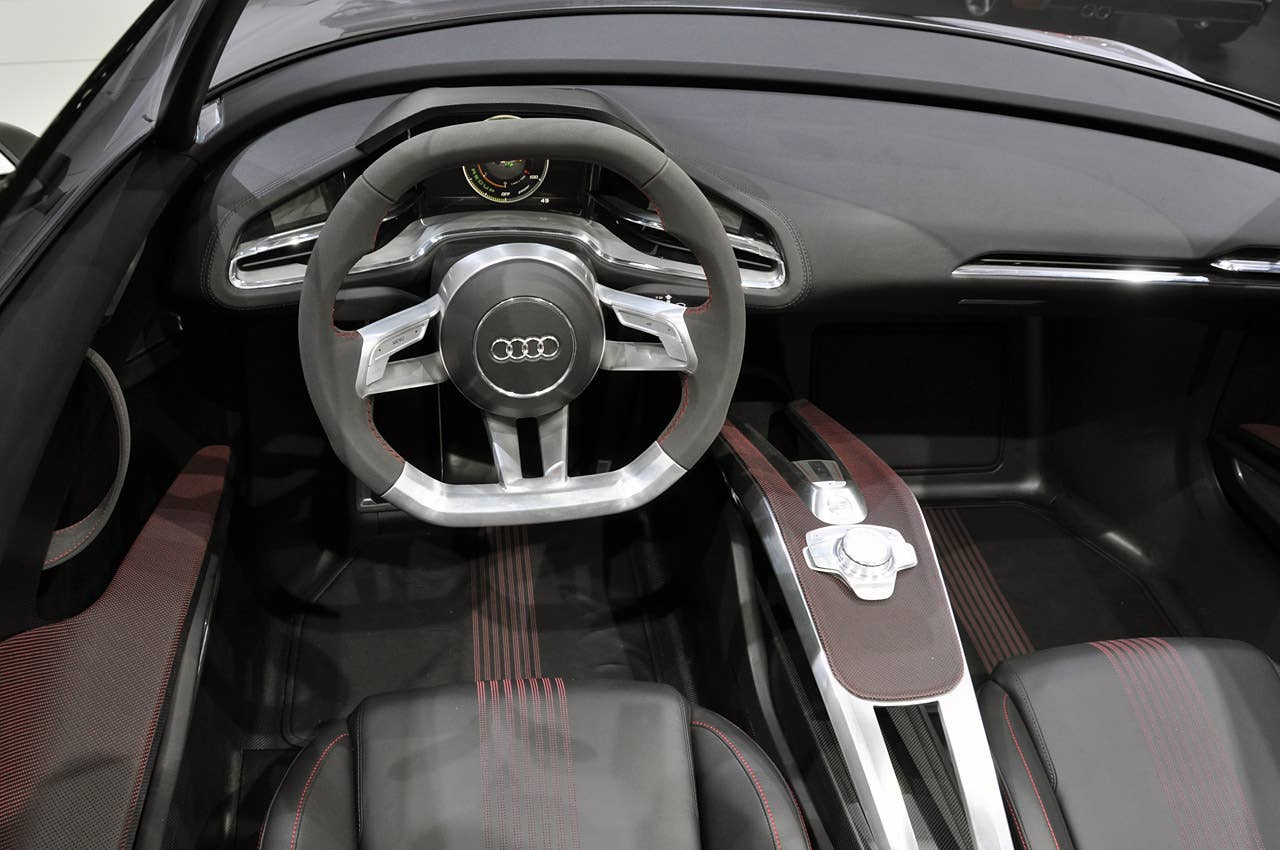 Paris 2010: Audi e-tron Spyder Concept