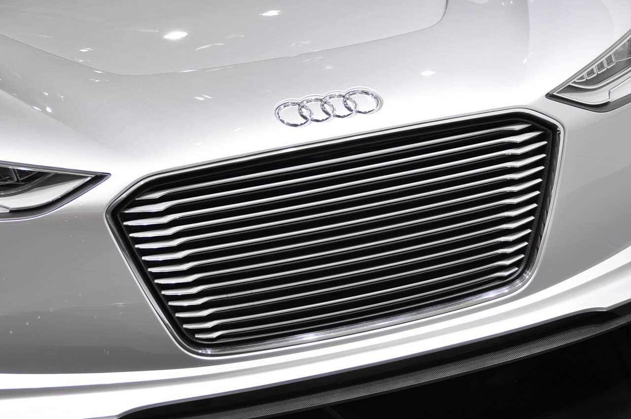 Paris 2010: Audi e-tron Spyder Concept