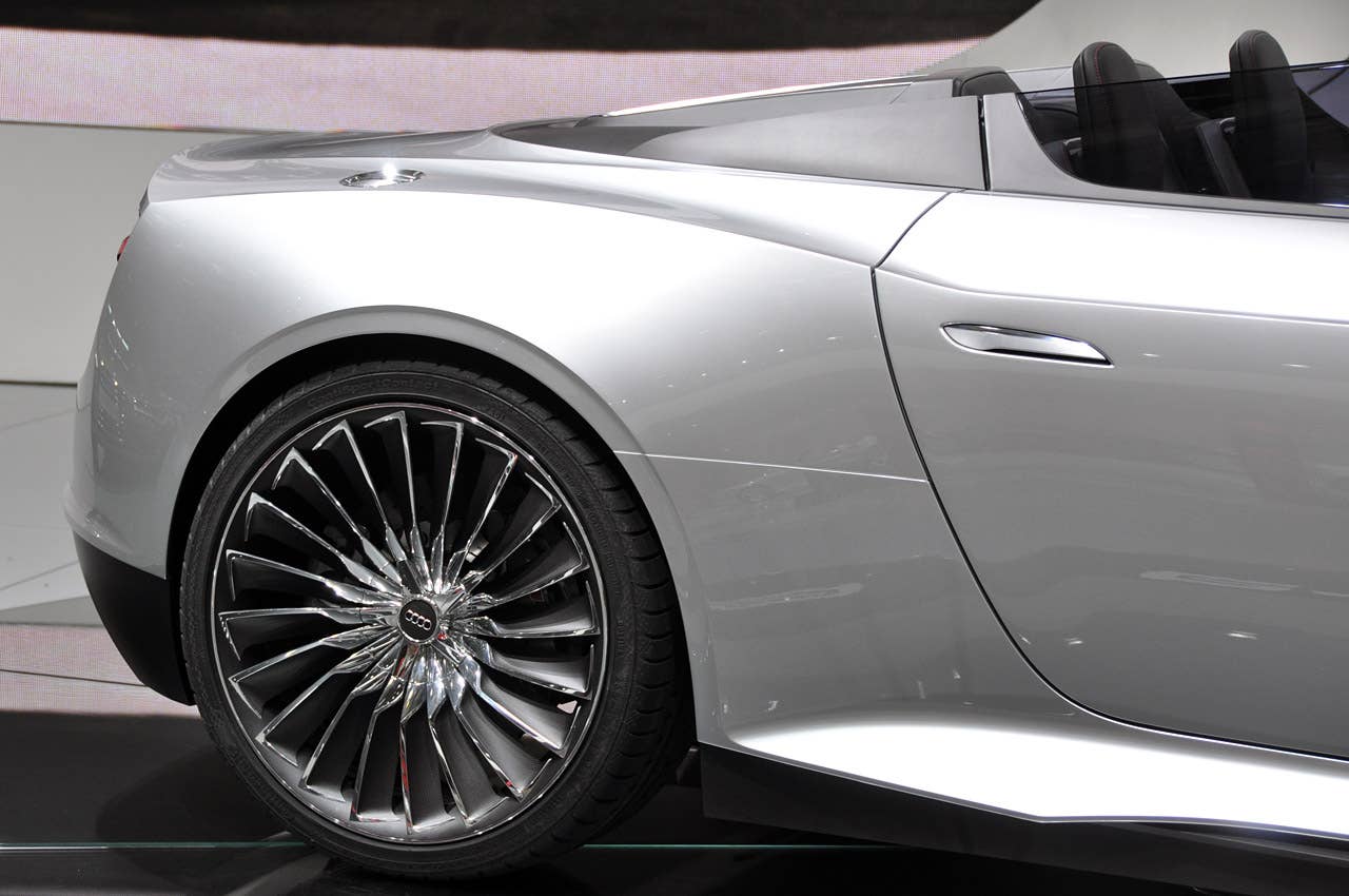 Paris 2010: Audi e-tron Spyder Concept
