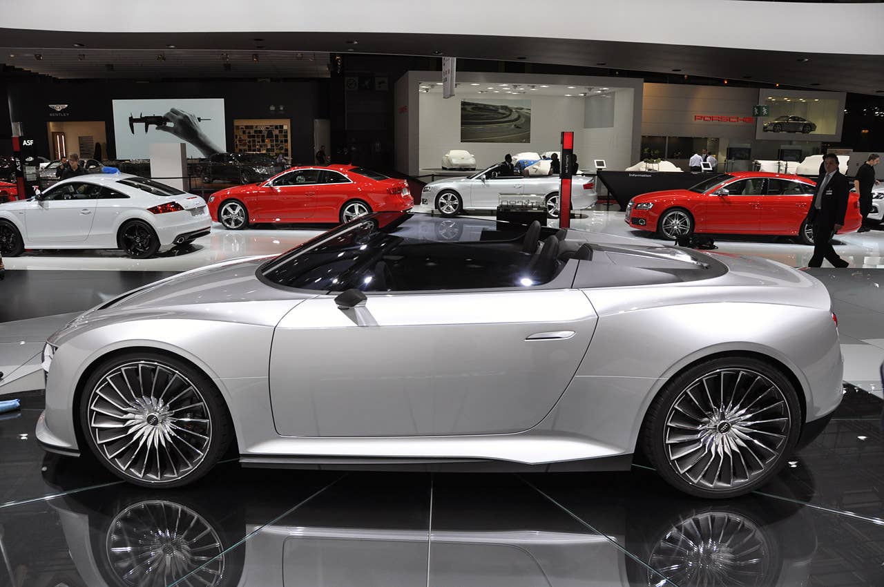 Paris 2010: Audi e-tron Spyder Concept