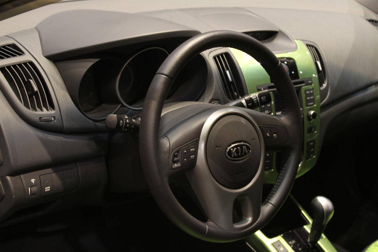 SEMA 2010: Kia Forte Hybrid Concept