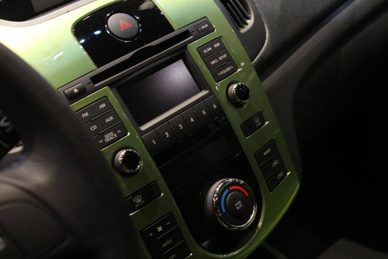 SEMA 2010: Kia Forte Hybrid Concept