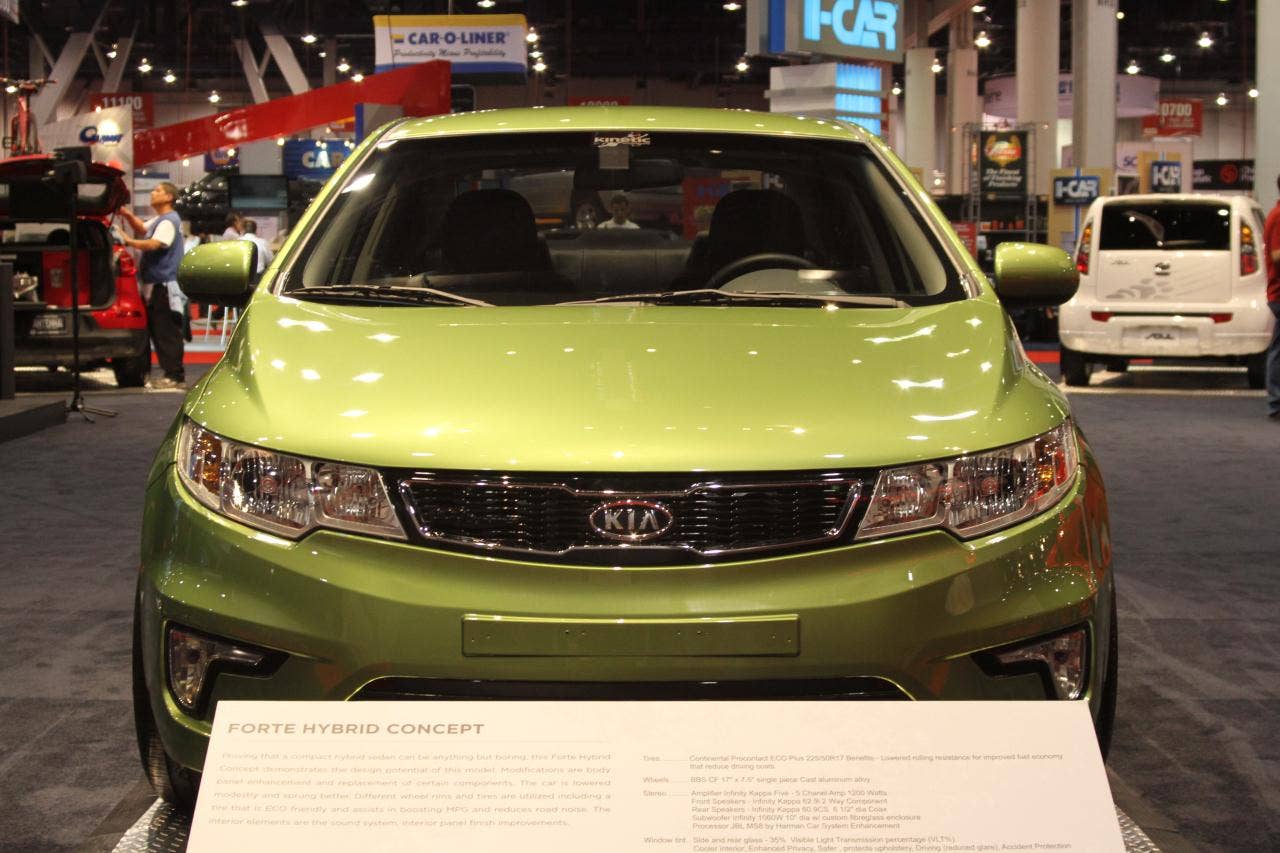 SEMA 2010: Kia Forte Hybrid Concept