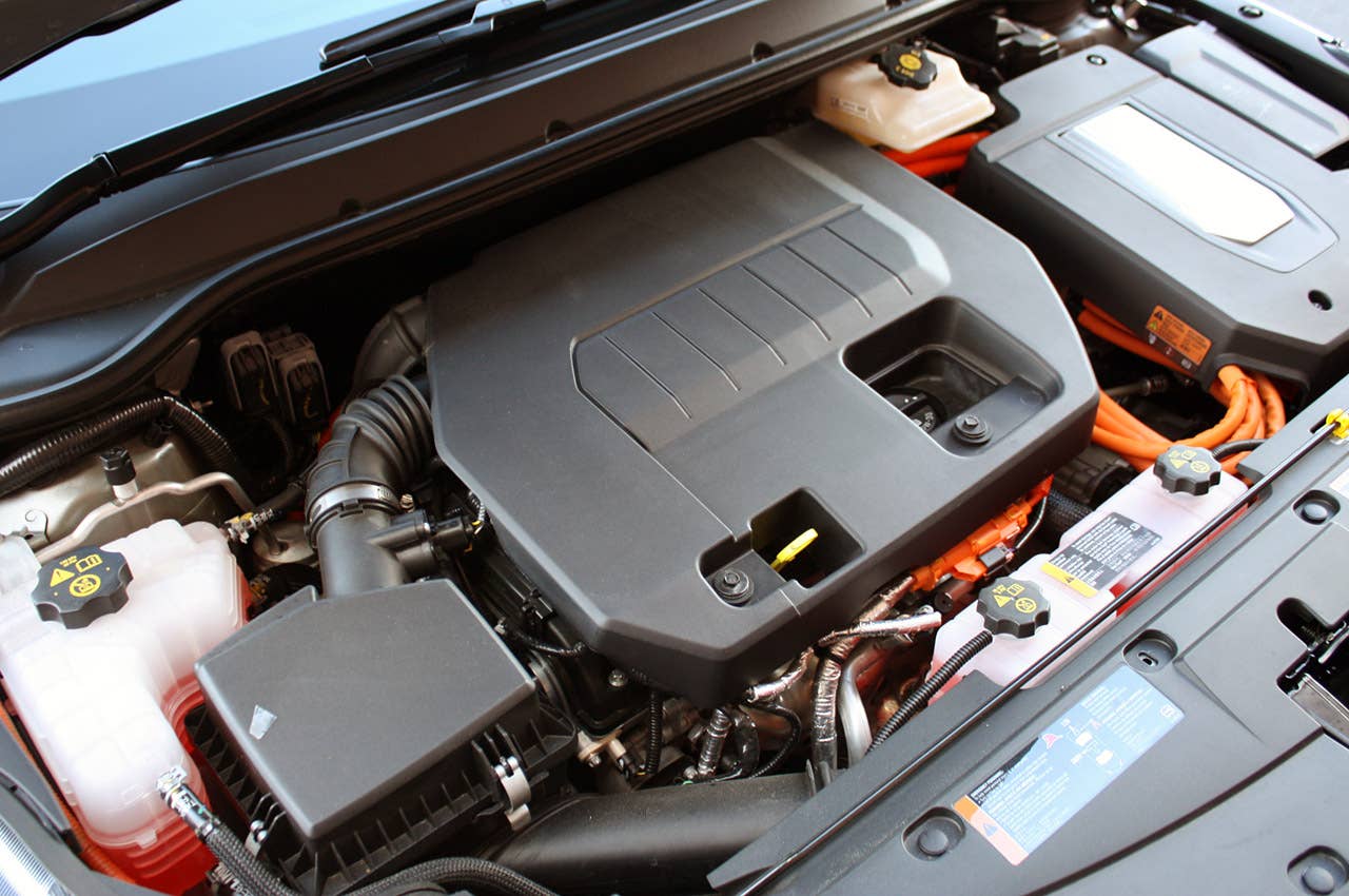 2011 Chevrolet Volt engine