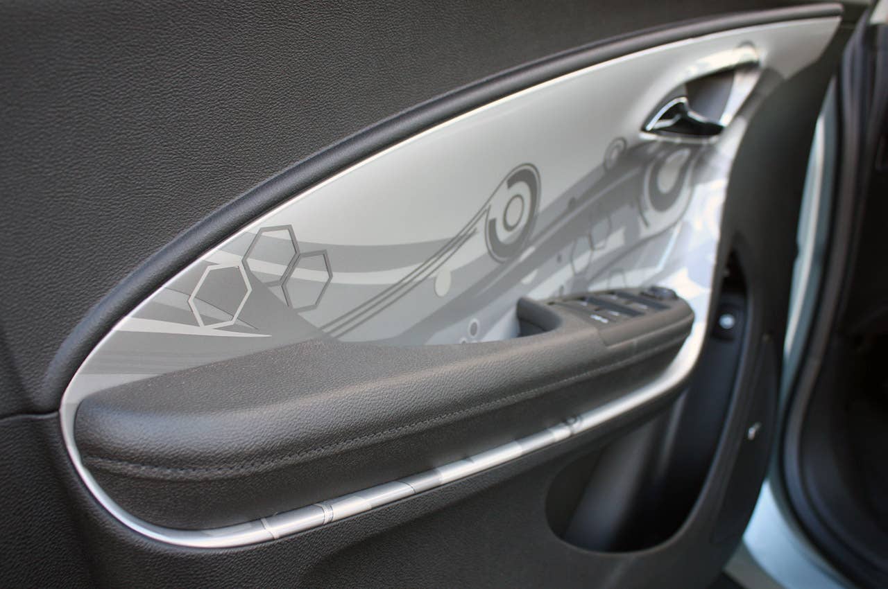 2011 Chevrolet Volt door panel