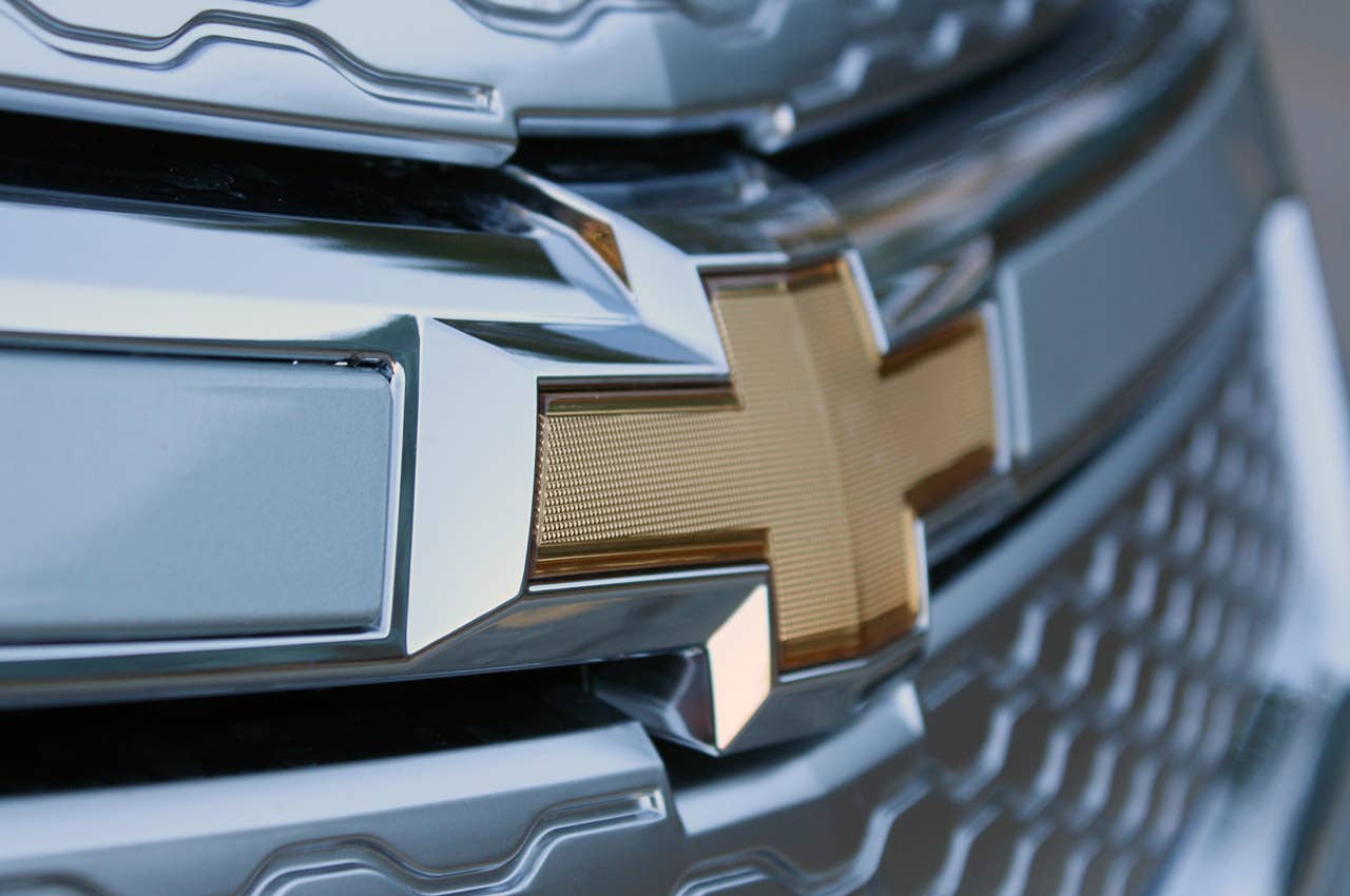 2011 Chevrolet Volt badge