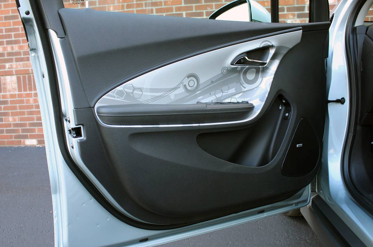 2011 Chevrolet Volt door panel