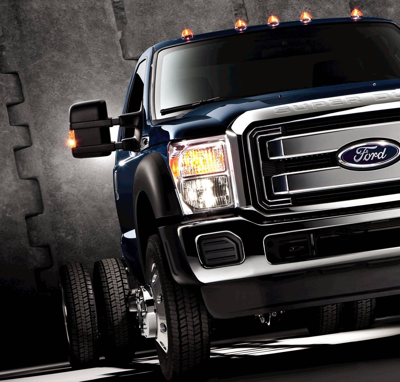 2011 Ford F-450 Super Duty: The 2011 Ford F-Series F-450 Super Duty chassis cab with the new 6.2-liter V-8 gasoline engine. (2/25/2010)