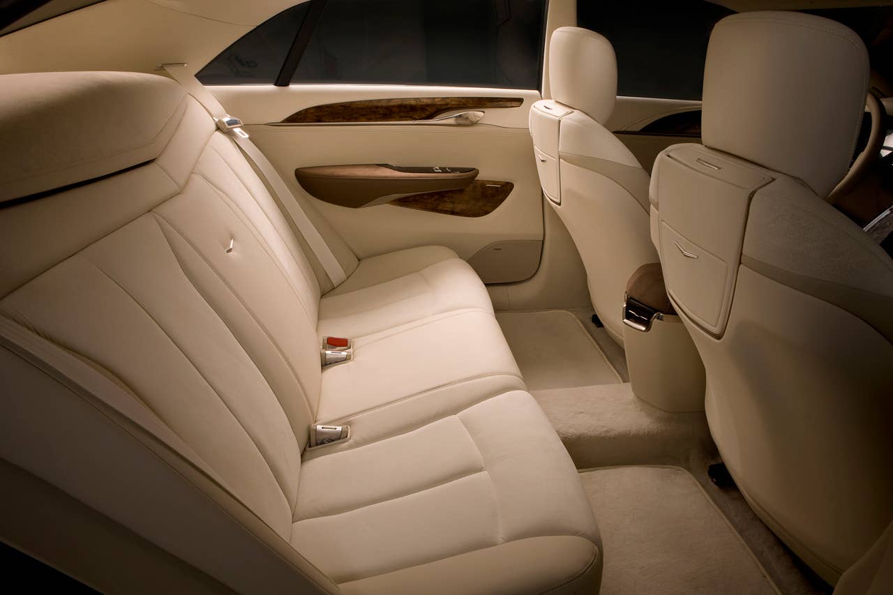 2010 Cadillac XTS Platinum Concept. X10CC_CA004