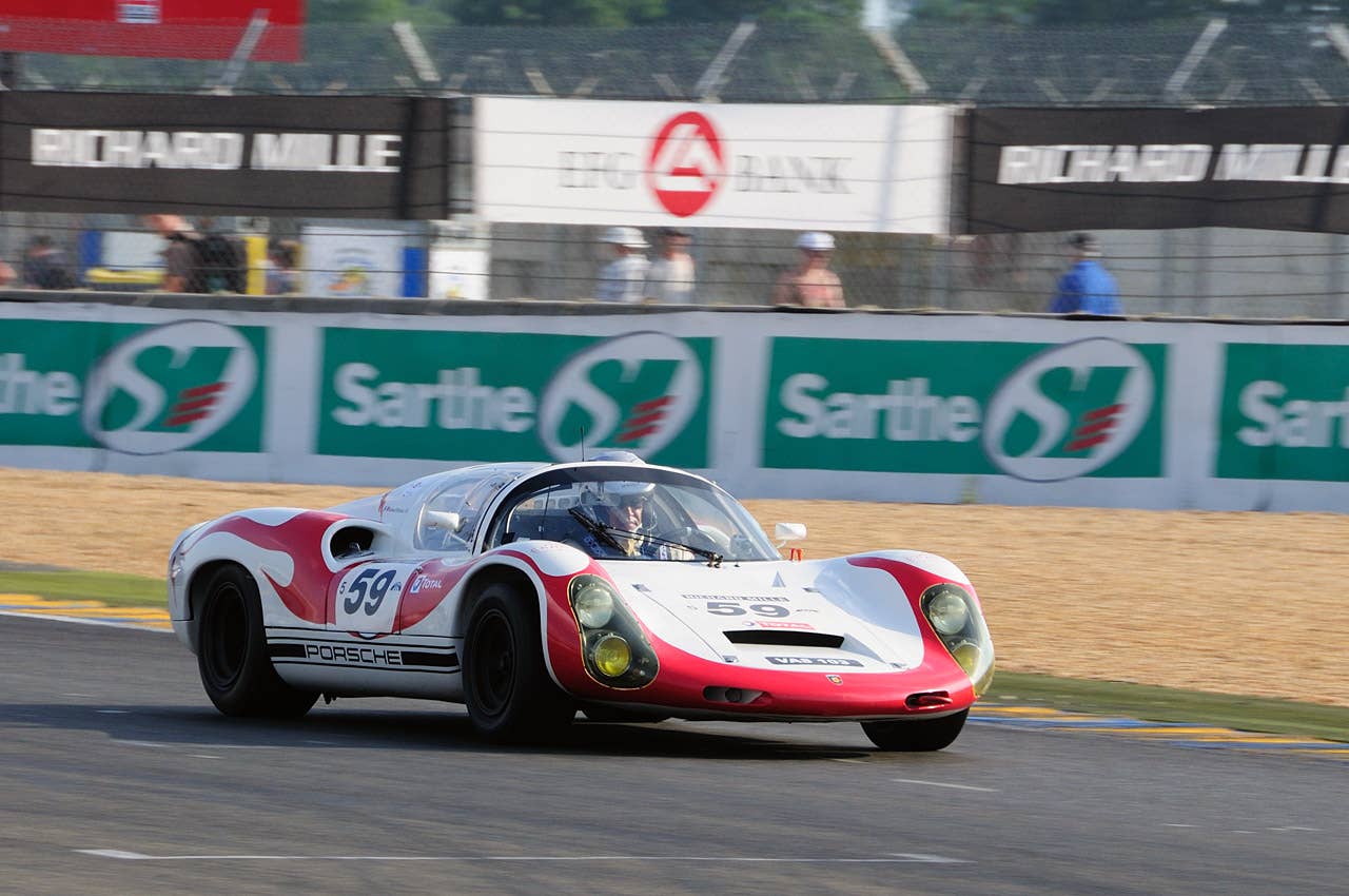 Porsche 910