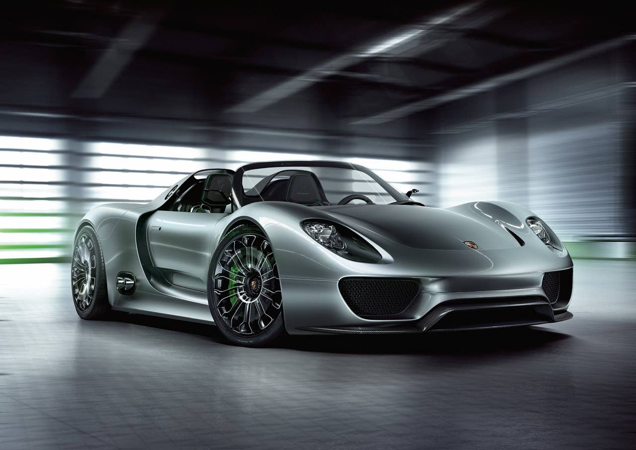 Porsche 918 Spyder plug-in hybrid concept gets 78 mpg, hits 62 mph Porsche 918 Spyder plug-in hybrid concept gets 78 mpg, hits 62 mph