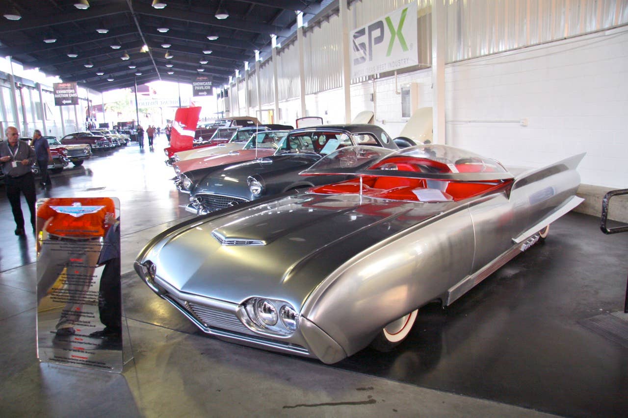 '61 Ford Thunderbird-based Thunderflite custom