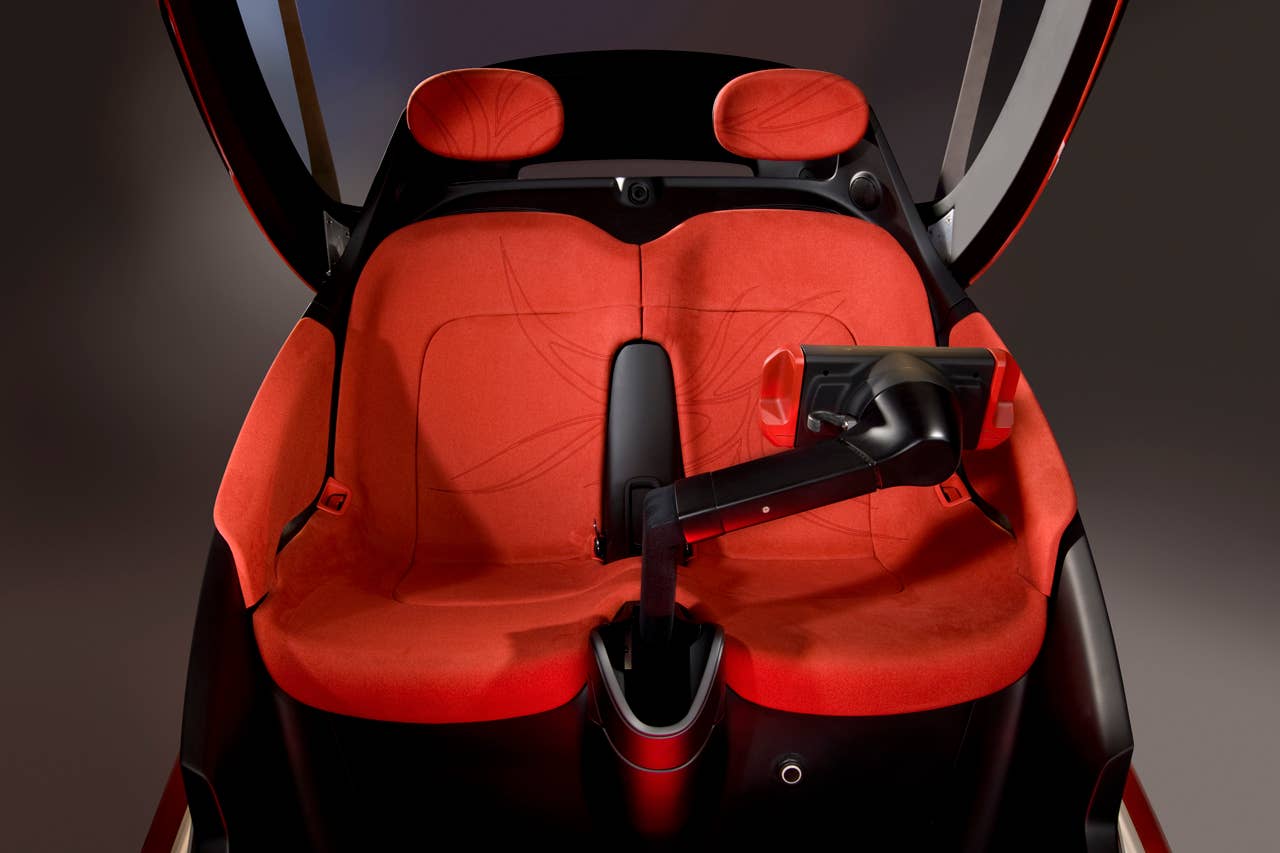 EN-V, which is short for Electric Networked-Vehicle, maintains the core principle of personal mobility - freedom - while helping remove the motor vehicle from the environmental debate and redefining design leadership. EN-V is a two-seat electric vehicle that was designed to alleviate concerns surrounding traffic congestion, parking availability, air quality and affordability for tomorrow's cities. The Jiao (Pride) model (pictured) was unveiled today in Shanghai alongside Xiao (Laugh) and Maio (Magic). They represent three different characteristics which emphasize that future transportation can be fun. X10CO_SV013 (03/24/2010)