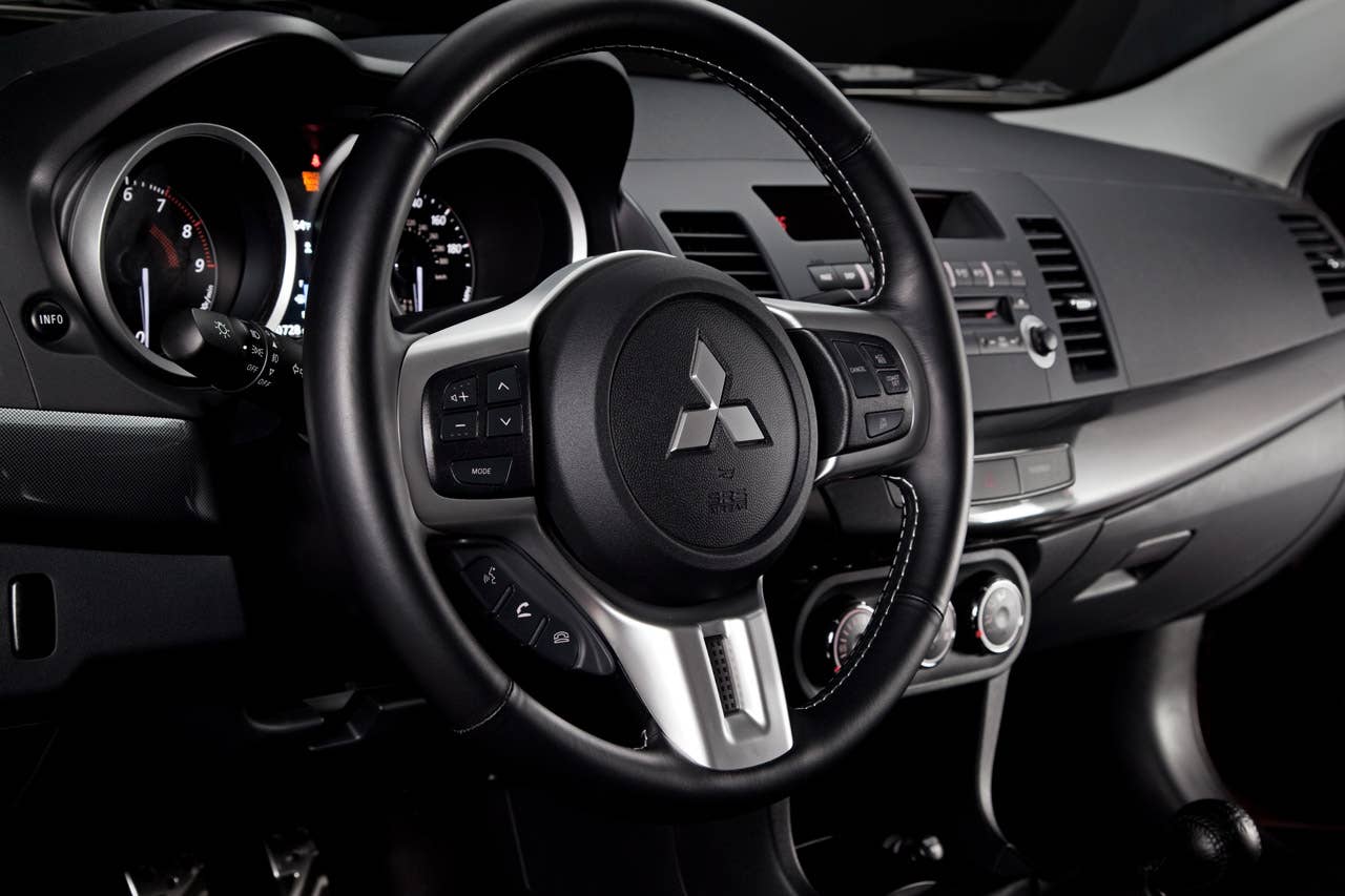 2011 Mitsubishi Lancer Evolution interior
