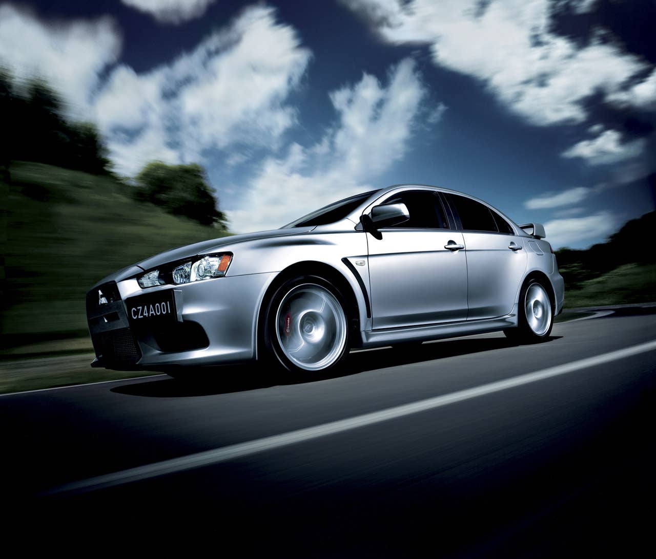 2011 Mitsubishi Lancer Evolution side