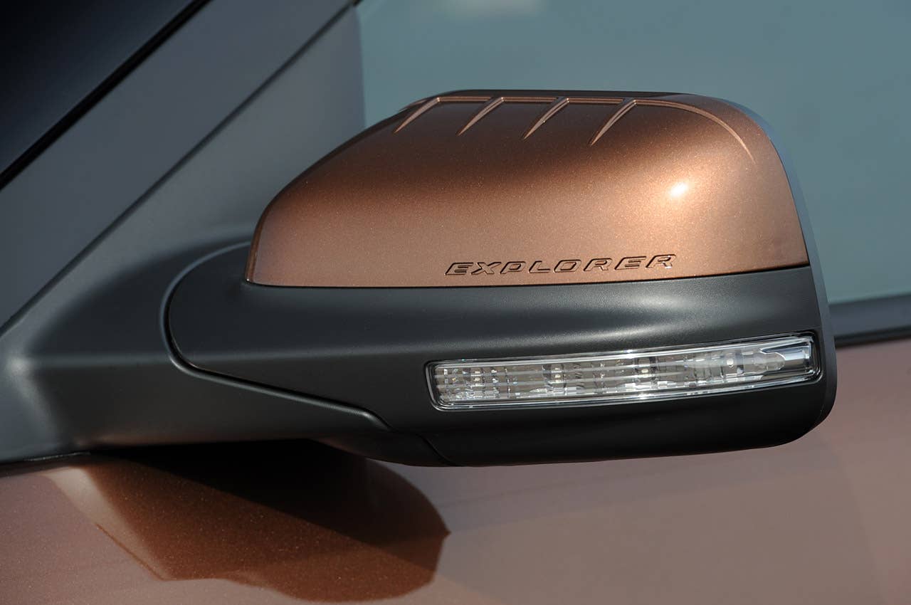 2011 Ford Explorer side mirror