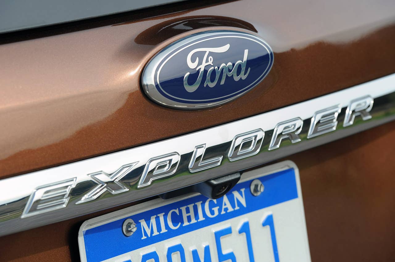 2011 Ford Explorer rear trim