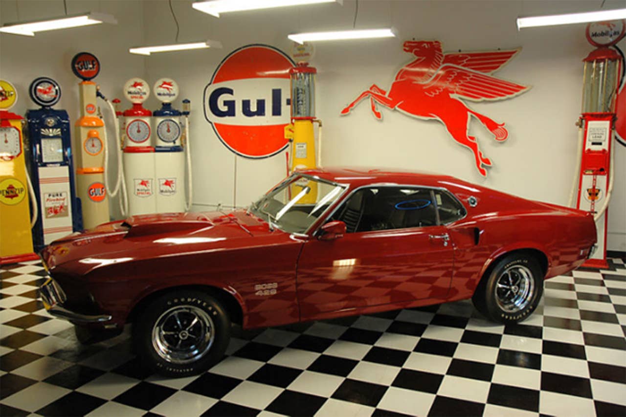 1969 Ford Mustang Boss 429 side