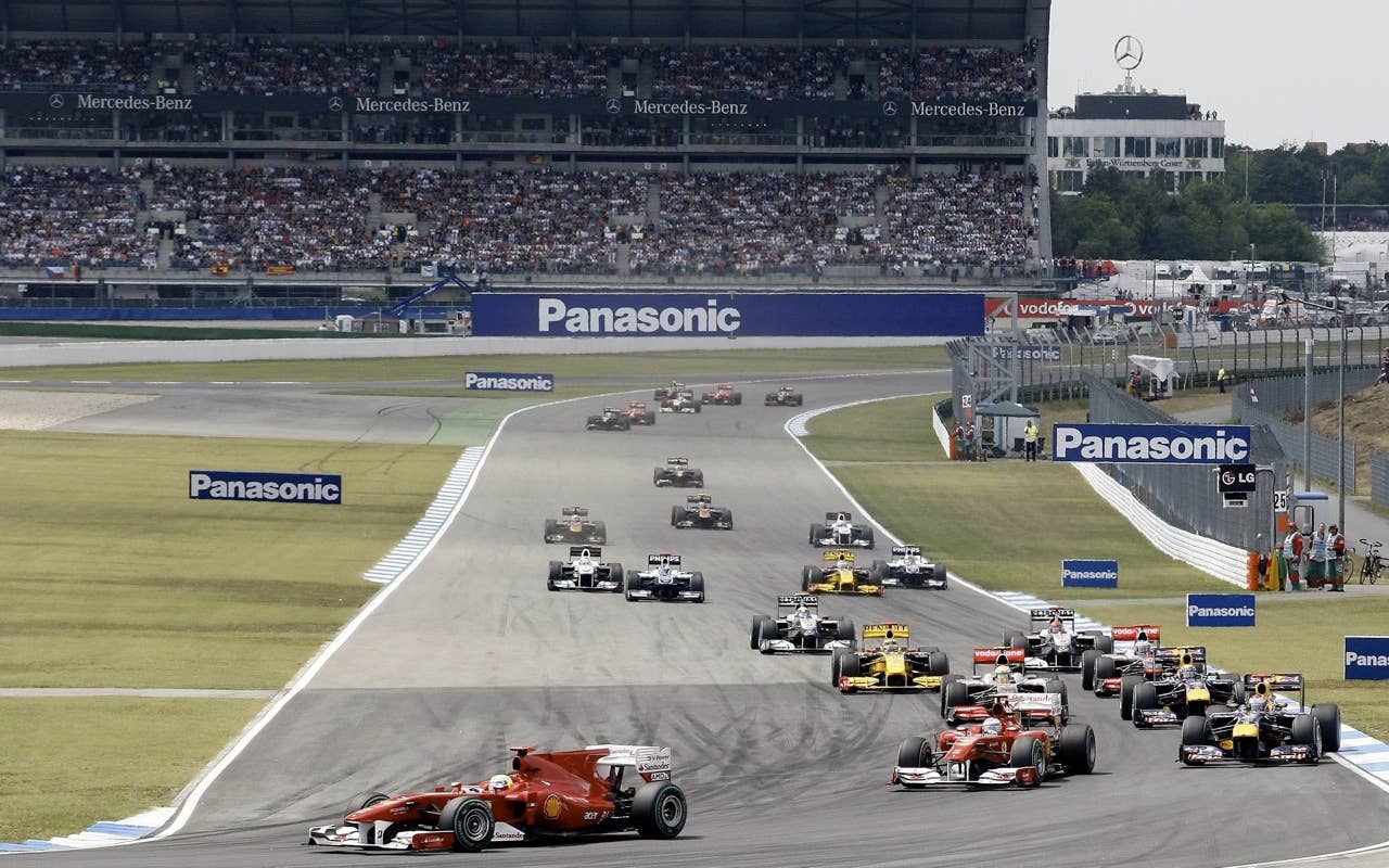 Ferrari's Brazilian driver Felipe Massa leads at the Hockenheimring circuit on July 25, 2010 in Hockenheim, during the Formula One German Grand Prix.            AFP PHOTO / GUILLAUME BAPTISTE (Photo credit should read GUILLAUME BAPTISTE/AFP/Getty Images)