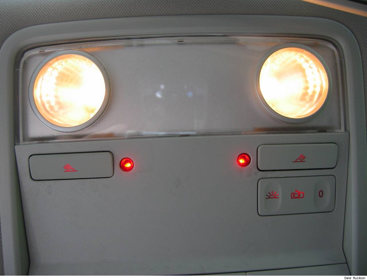 Individual reading lights up front and two in the rear as well