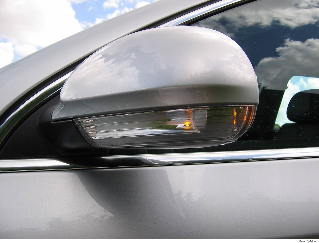 More eye catching LED indicators are hidden in the wing mirrors