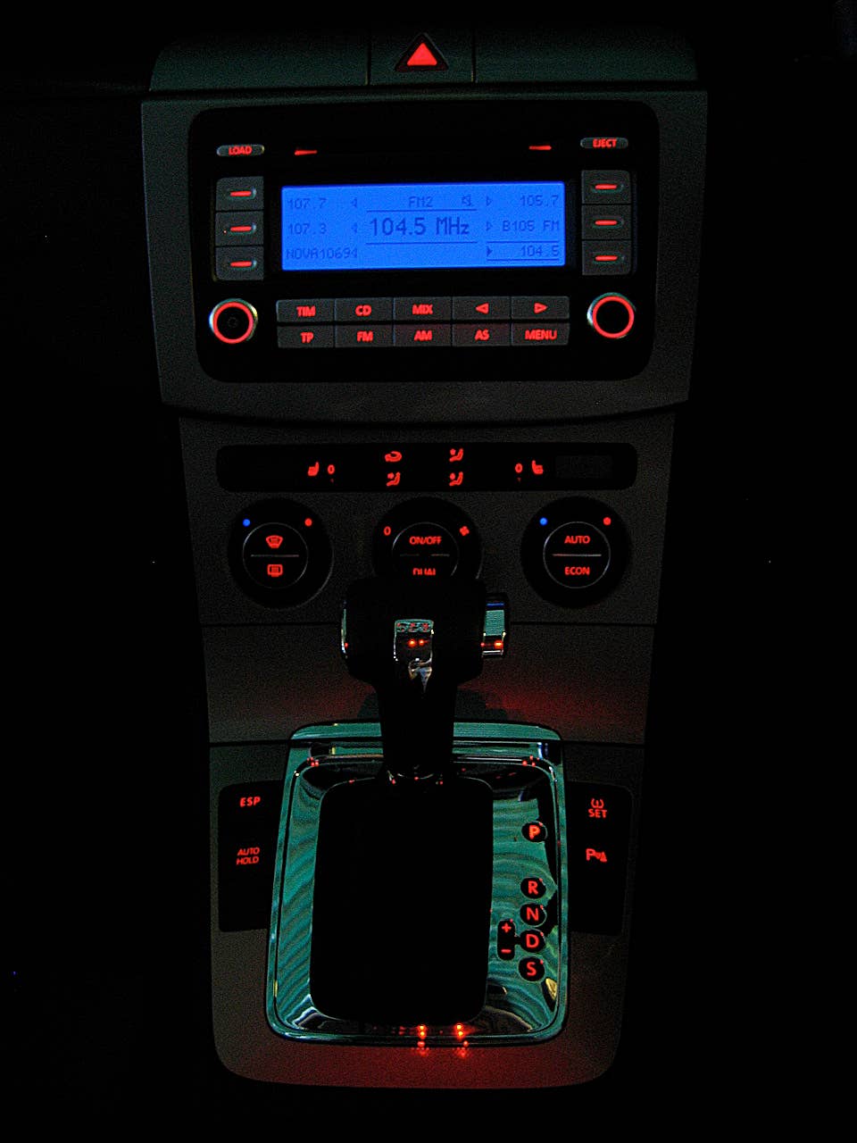 Everything glows either red or blue